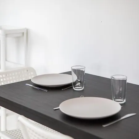 Daire Tres Chic & Frais Avec Ventilateur, Parking Prive Gratuit, Centre *
