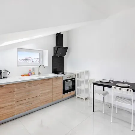 Tres Chic & Frais Avec Ventilateur, Parking Prive Gratuit, Centre Mulhouse